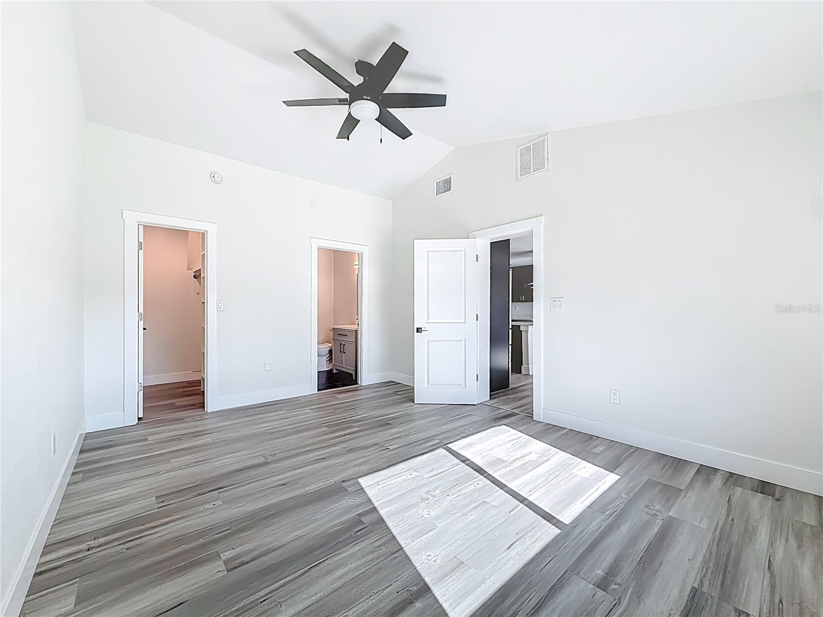 2335 MURILLA WAY S, ST PETERSBURG, FL, 33712