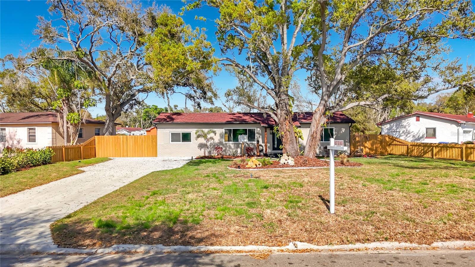 2335 MURILLA WAY S, ST PETERSBURG, FL, 33712