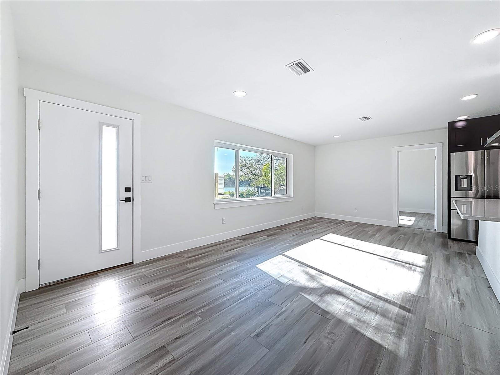 2335 MURILLA WAY S, ST PETERSBURG, FL, 33712