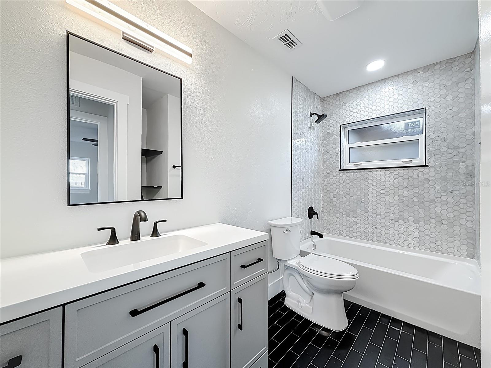 2335 MURILLA WAY S, ST PETERSBURG, FL, 33712