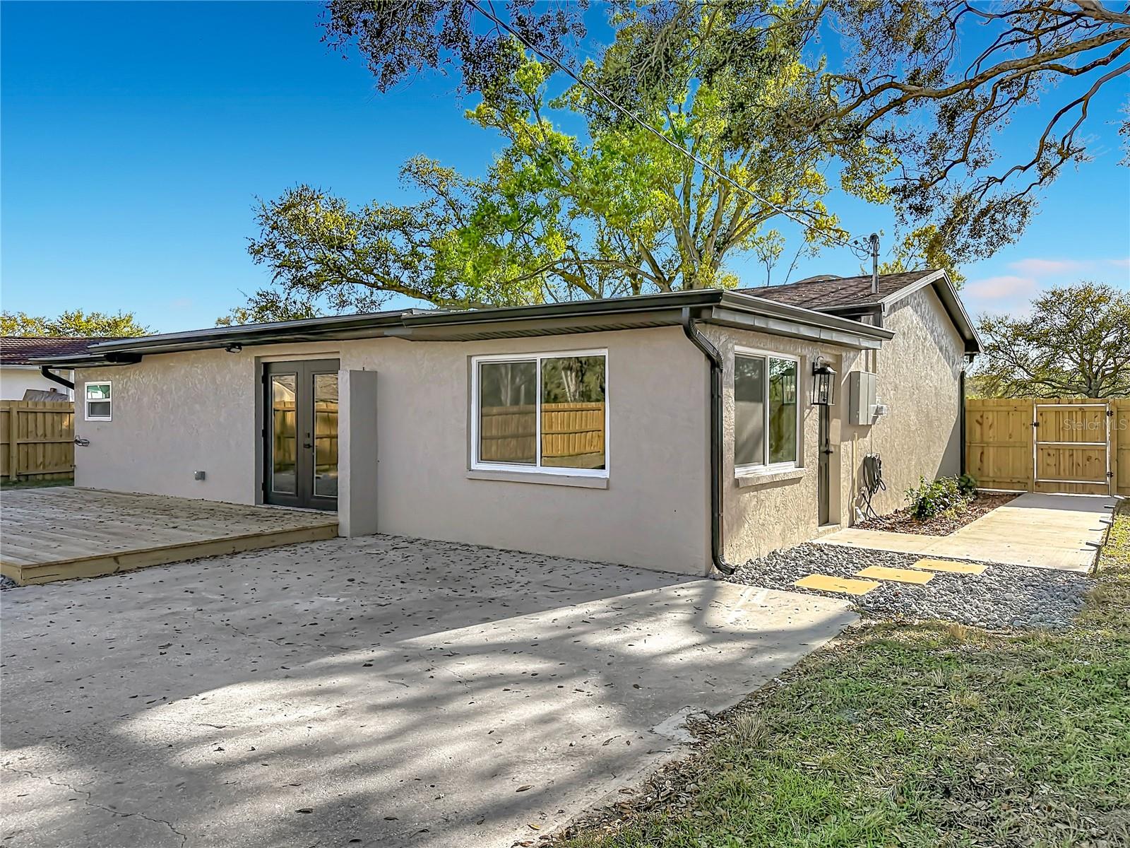 2335 MURILLA WAY S, ST PETERSBURG, FL, 33712