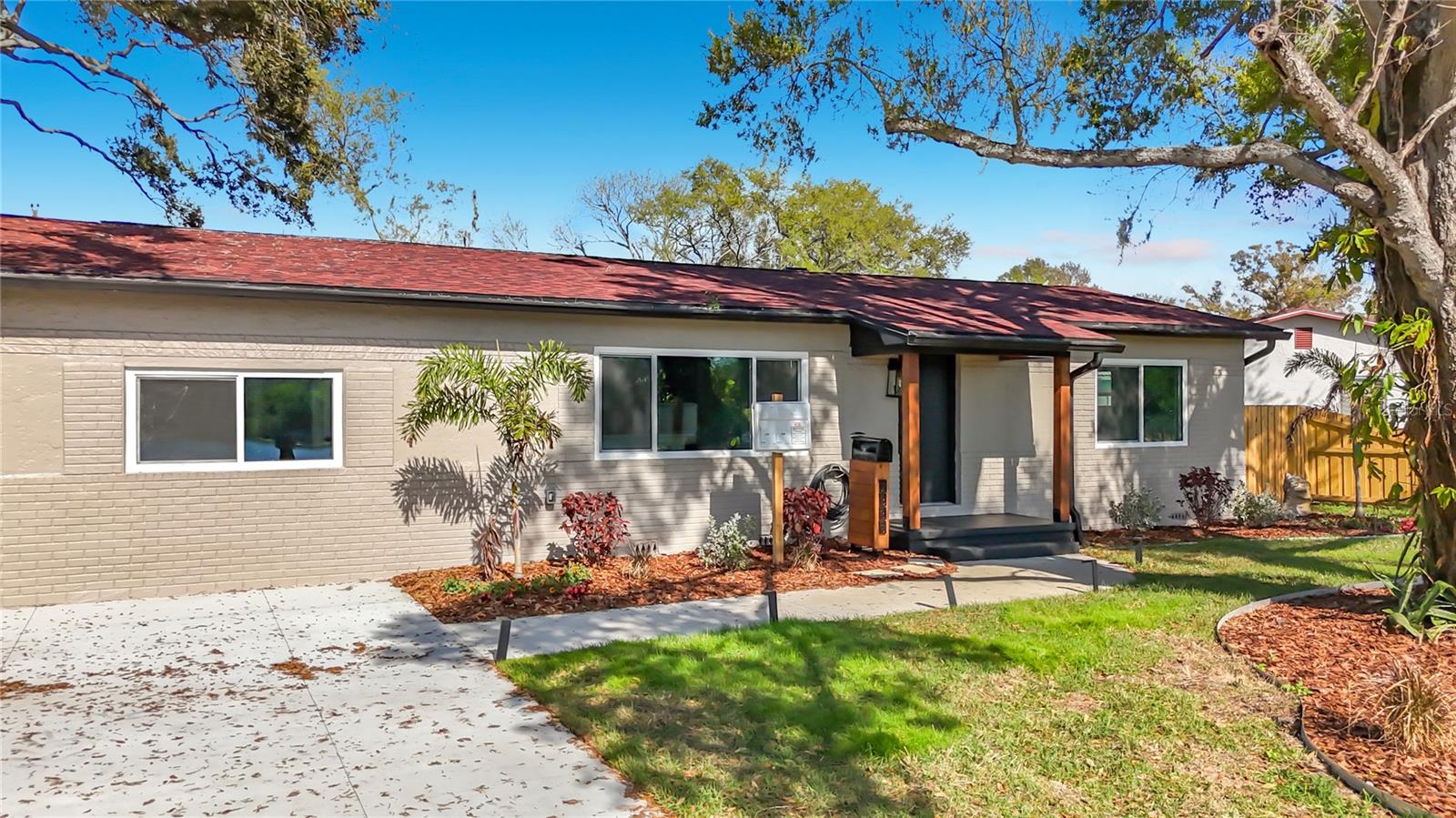 2335 MURILLA WAY S, ST PETERSBURG, FL, 33712