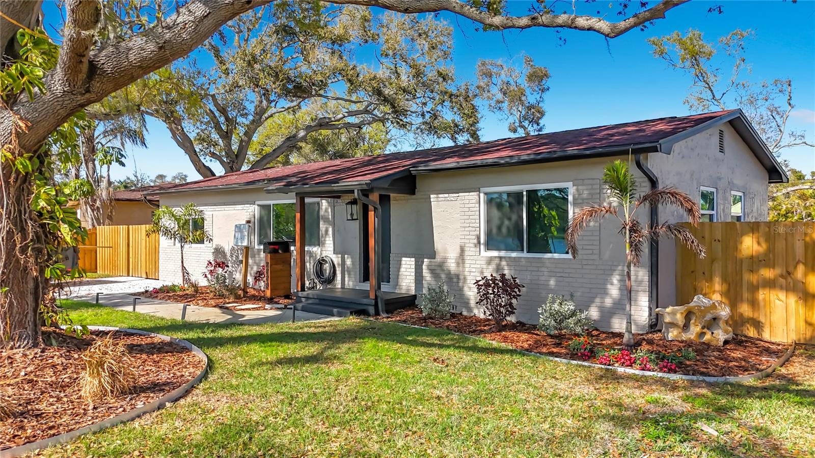 2335 MURILLA WAY S, ST PETERSBURG, FL, 33712