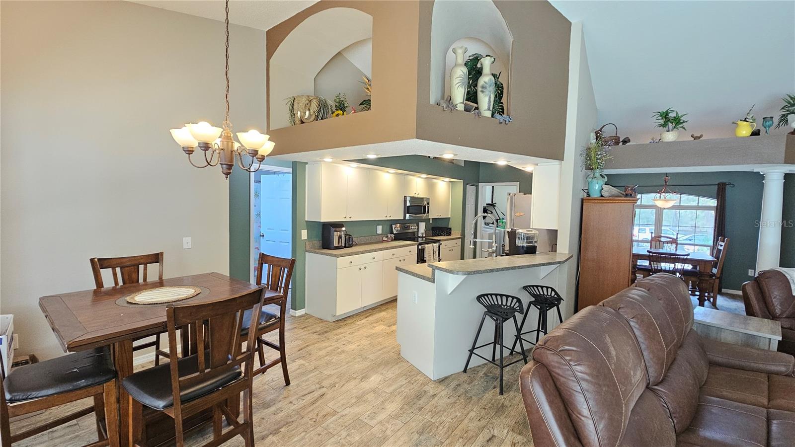 37416 HACKNEY PL, DADE CITY, FL, 33523