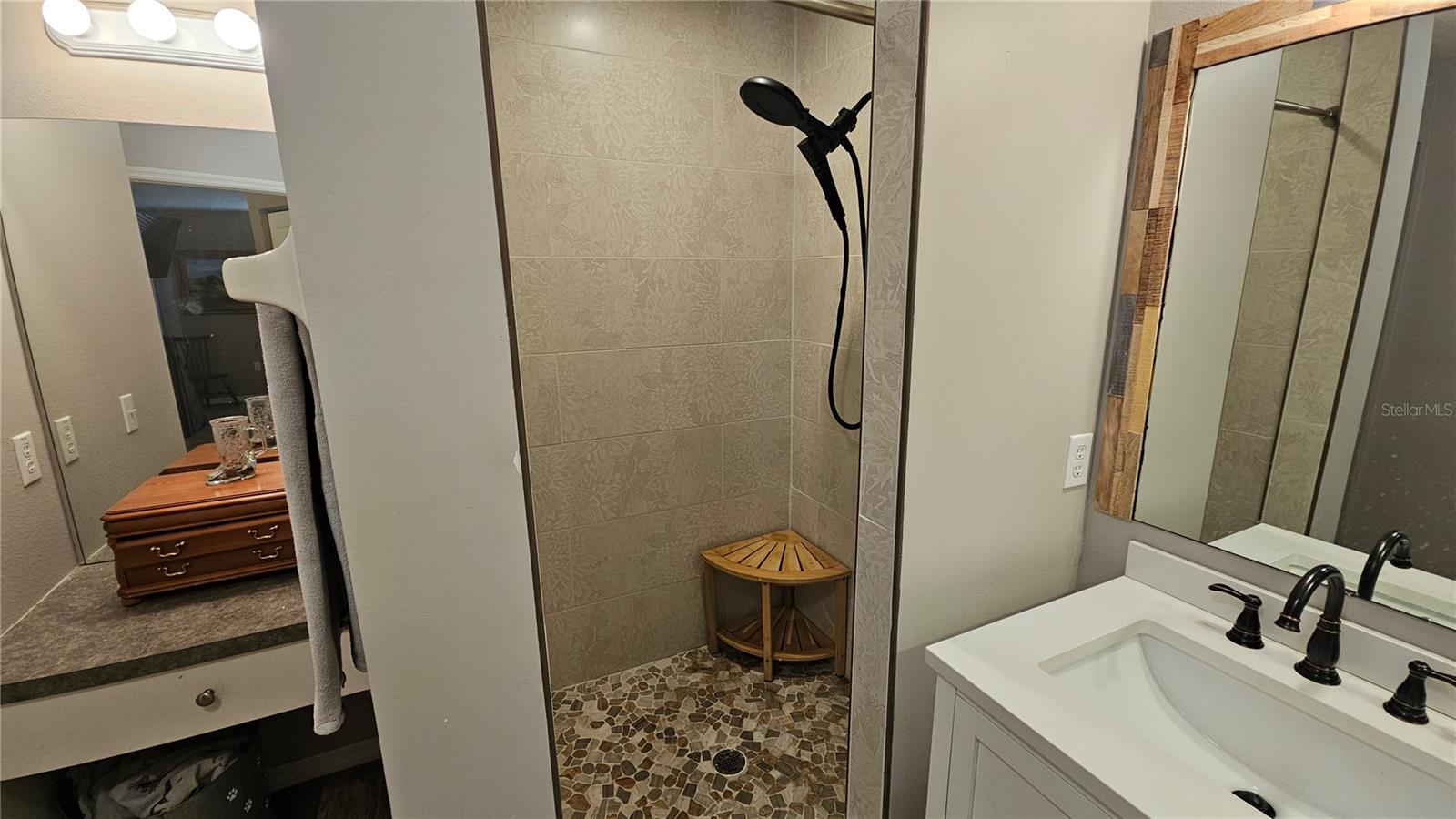 37416 HACKNEY PL, DADE CITY, FL, 33523