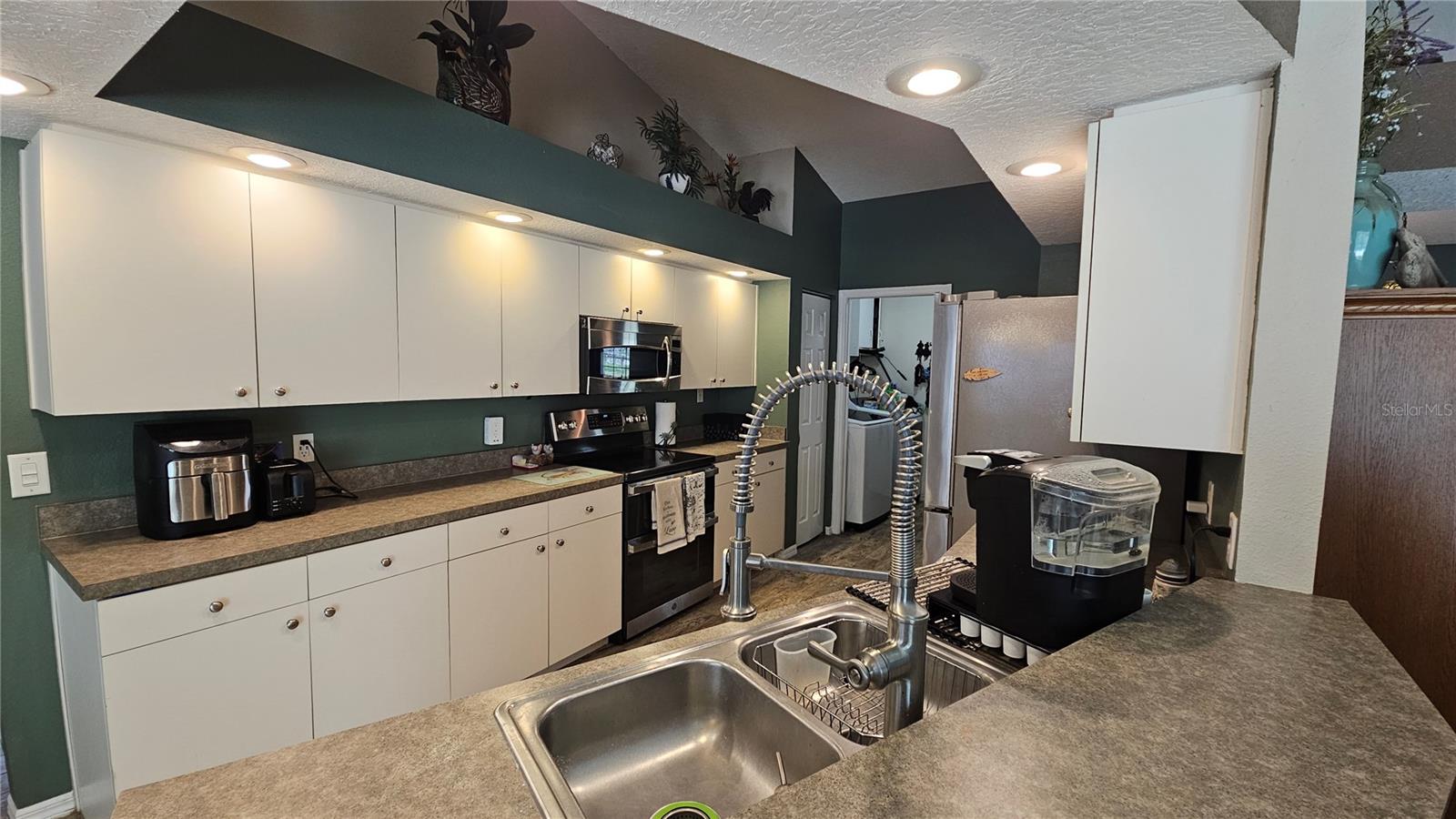 37416 HACKNEY PL, DADE CITY, FL, 33523