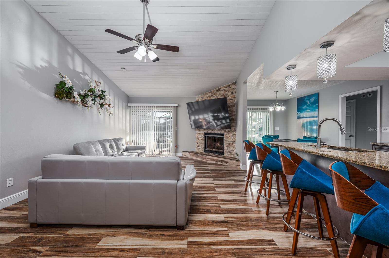 930 SYMPHONY ISLES BLVD, APOLLO BEACH, FL, 33572