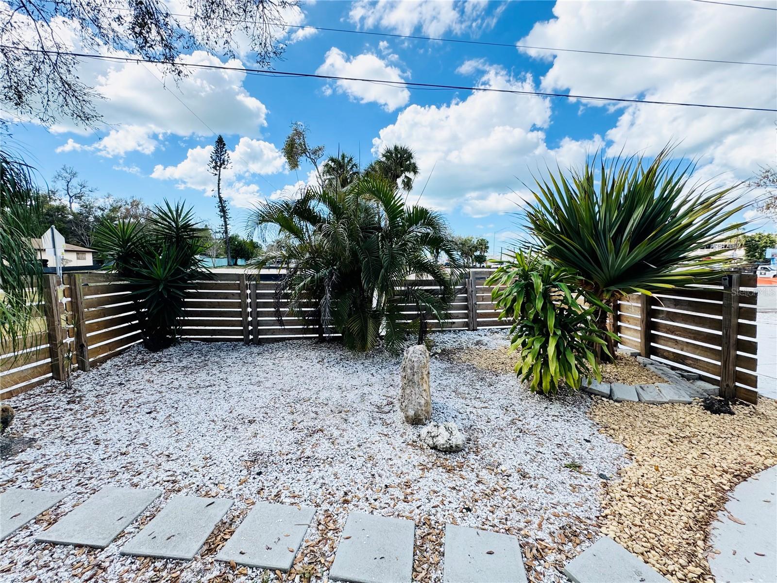 3913 S SHADE AVE, SARASOTA, FL, 34231