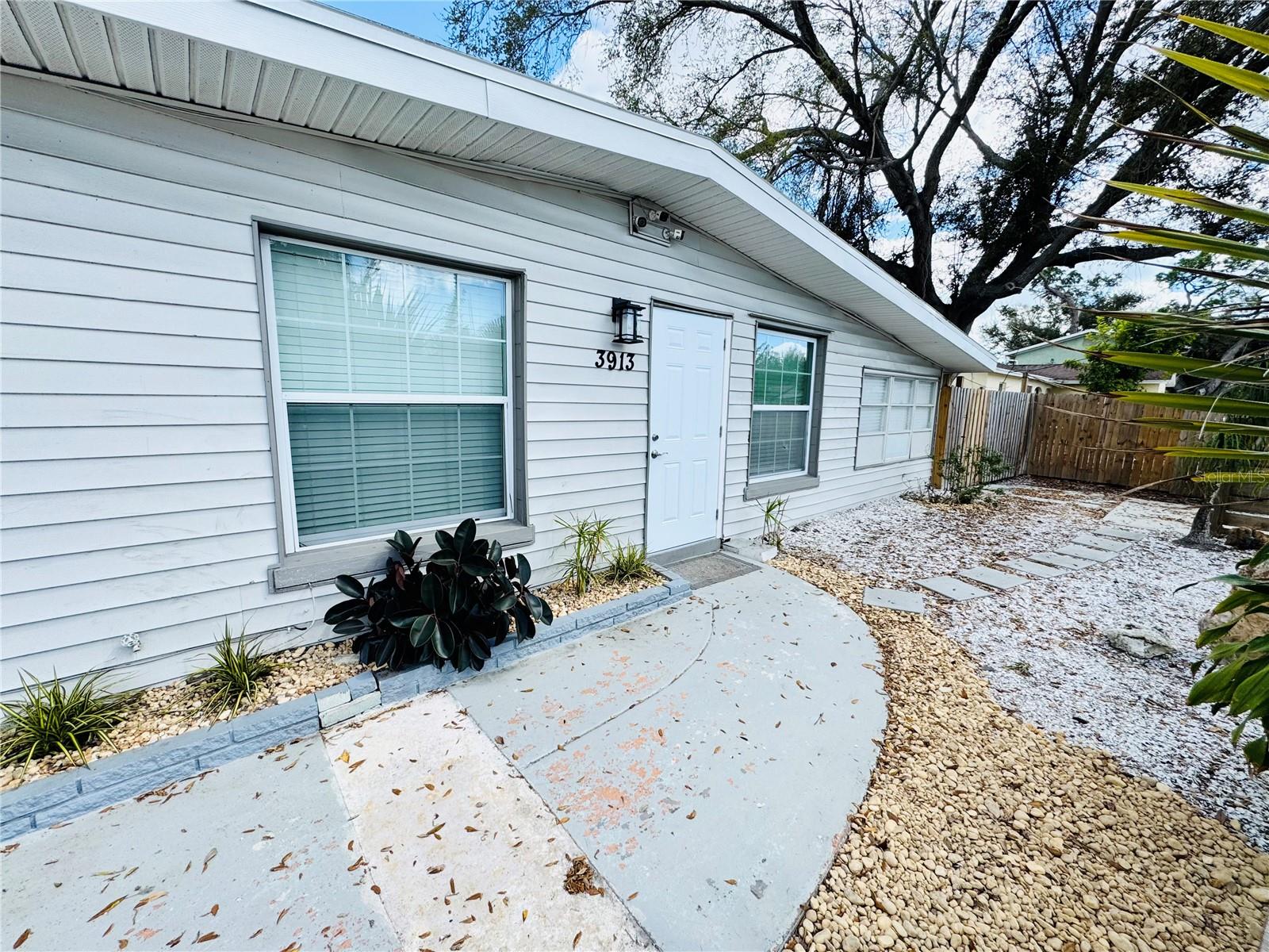 3913 S SHADE AVE, SARASOTA, FL, 34231