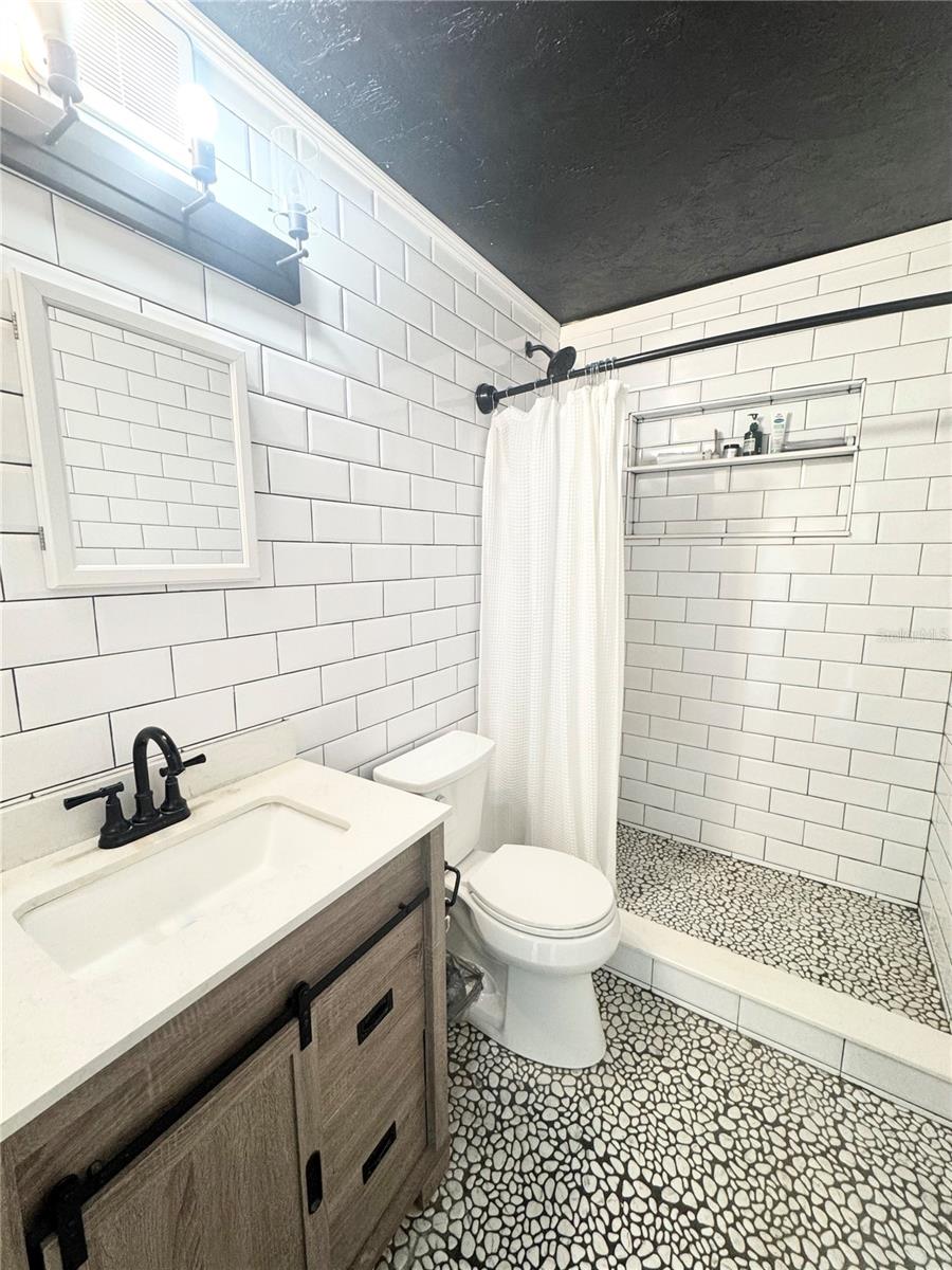 3913 S SHADE AVE, SARASOTA, FL, 34231