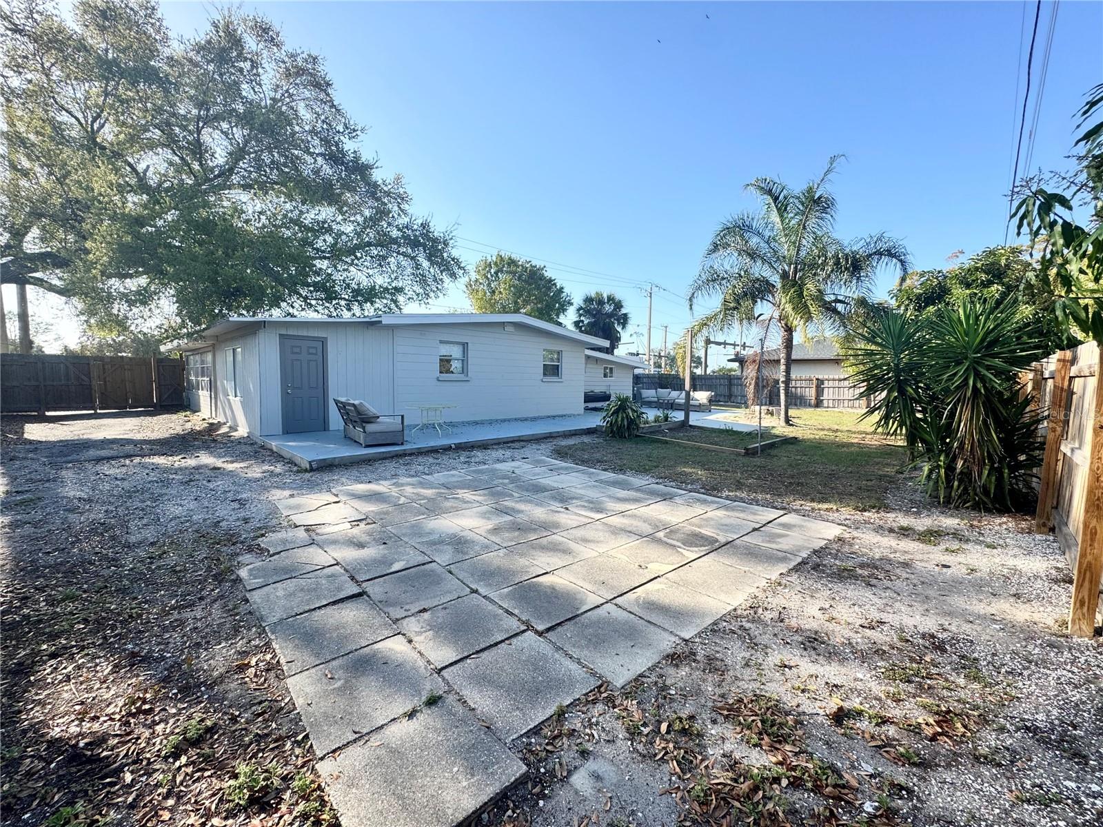 3913 S SHADE AVE, SARASOTA, FL, 34231