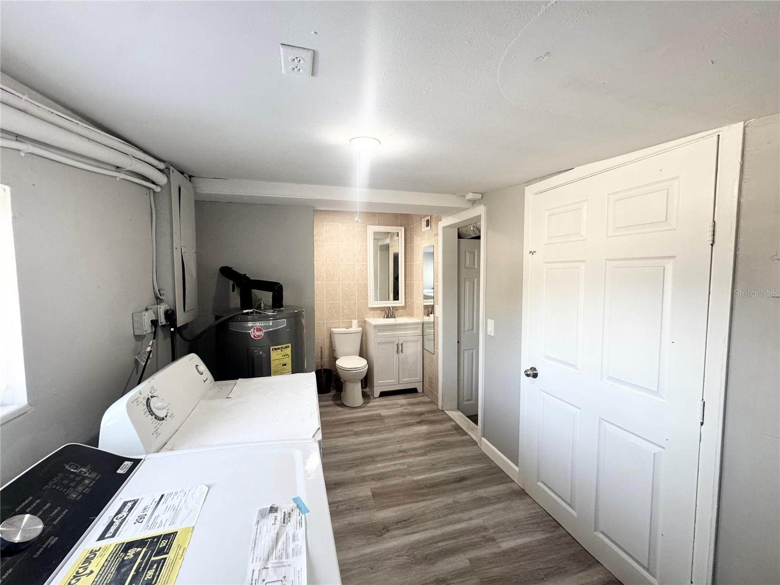 3913 S SHADE AVE, SARASOTA, FL, 34231