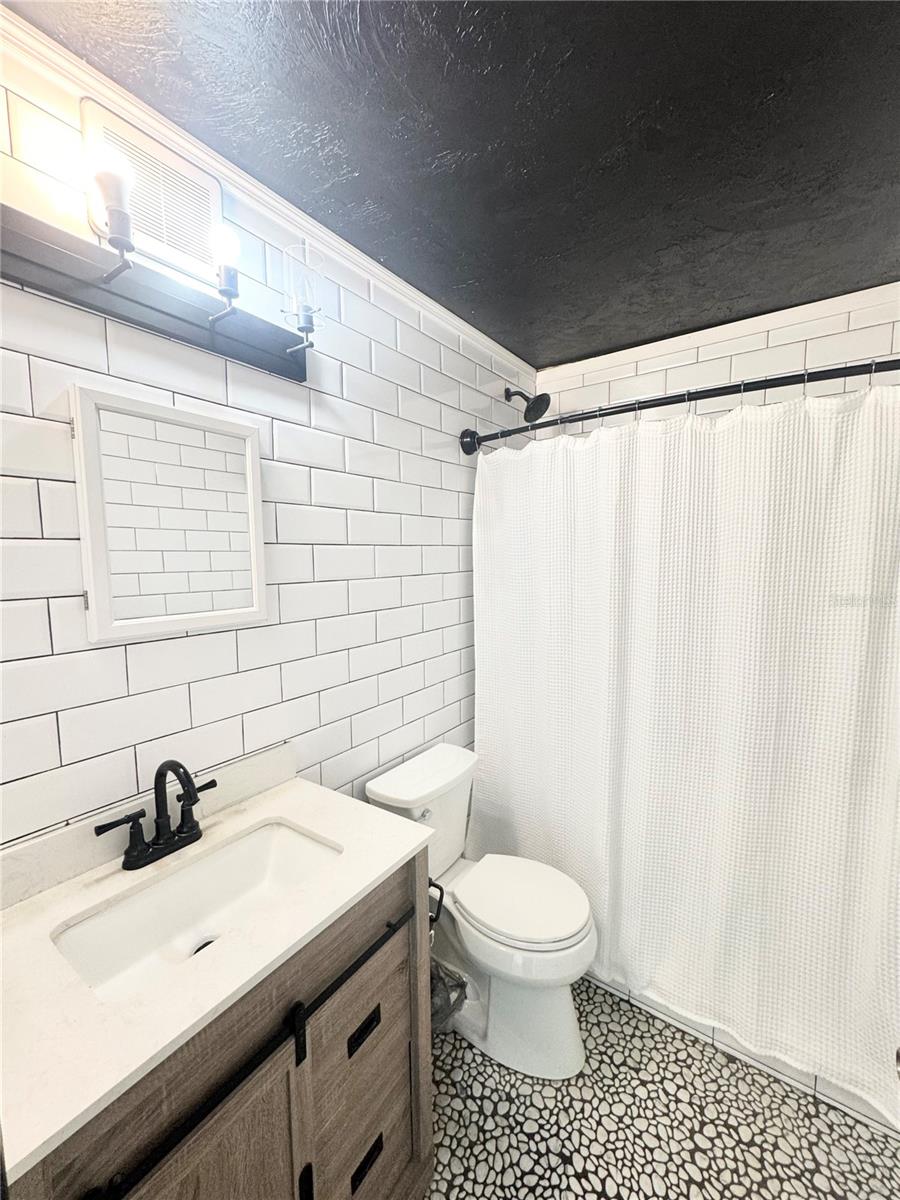 3913 S SHADE AVE, SARASOTA, FL, 34231