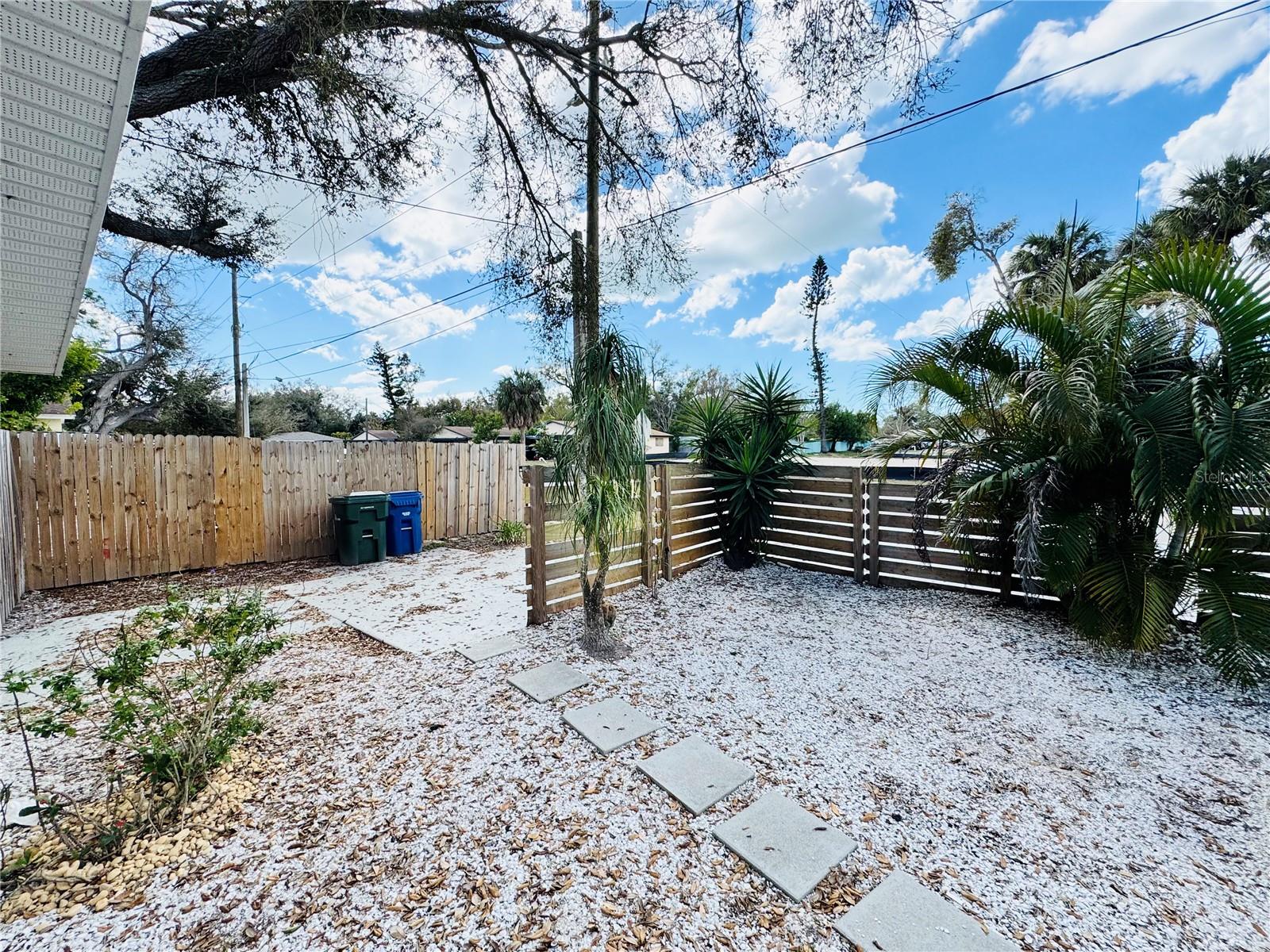 3913 S SHADE AVE, SARASOTA, FL, 34231