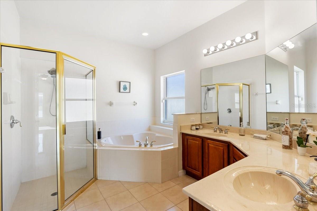 3533 SOMERSET CIR, KISSIMMEE, FL, 34746