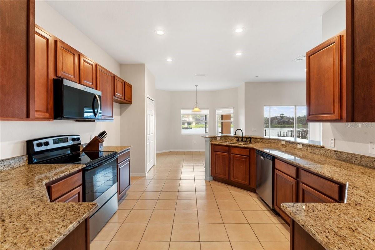 3533 SOMERSET CIR, KISSIMMEE, FL, 34746