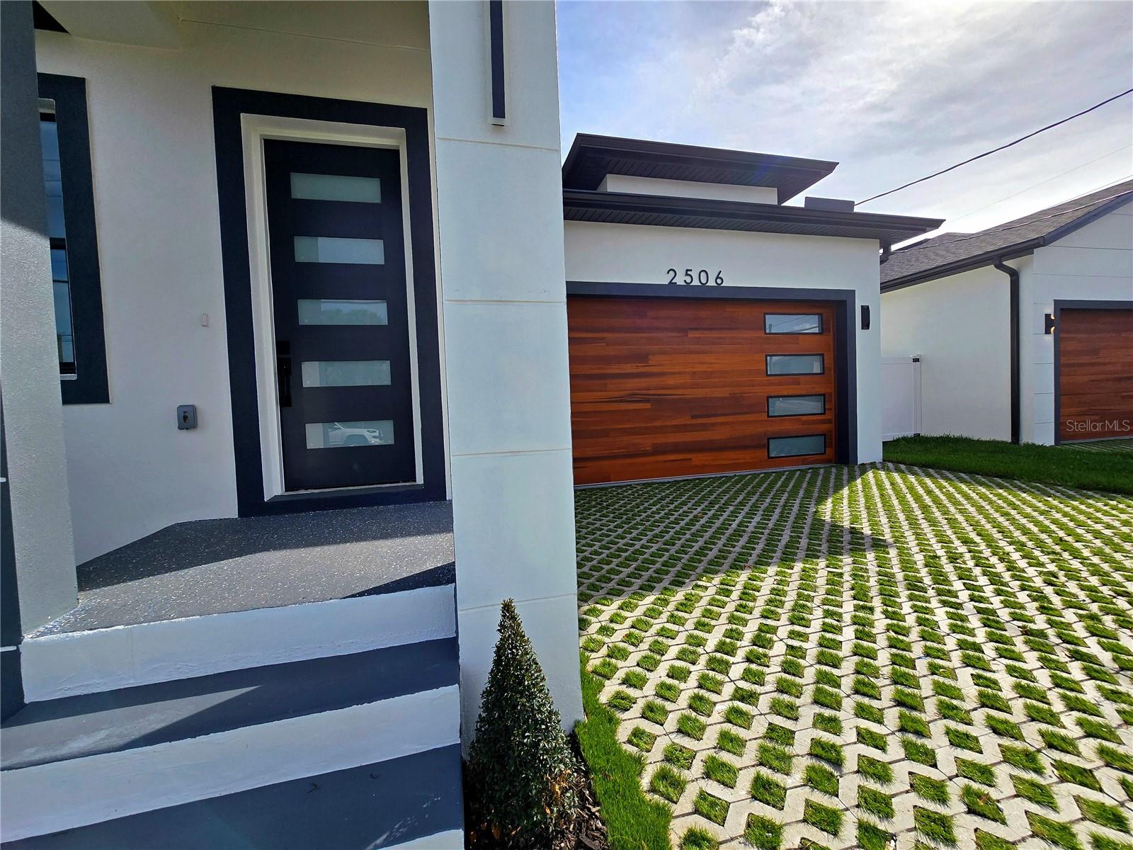 2506 W ARCH ST, TAMPA, FL, 33607