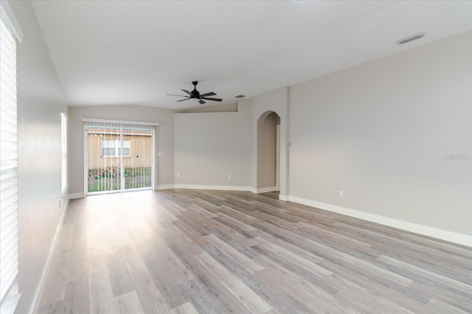 7861 CARRIAGE POINTE DR, GIBSONTON, FL, 33534