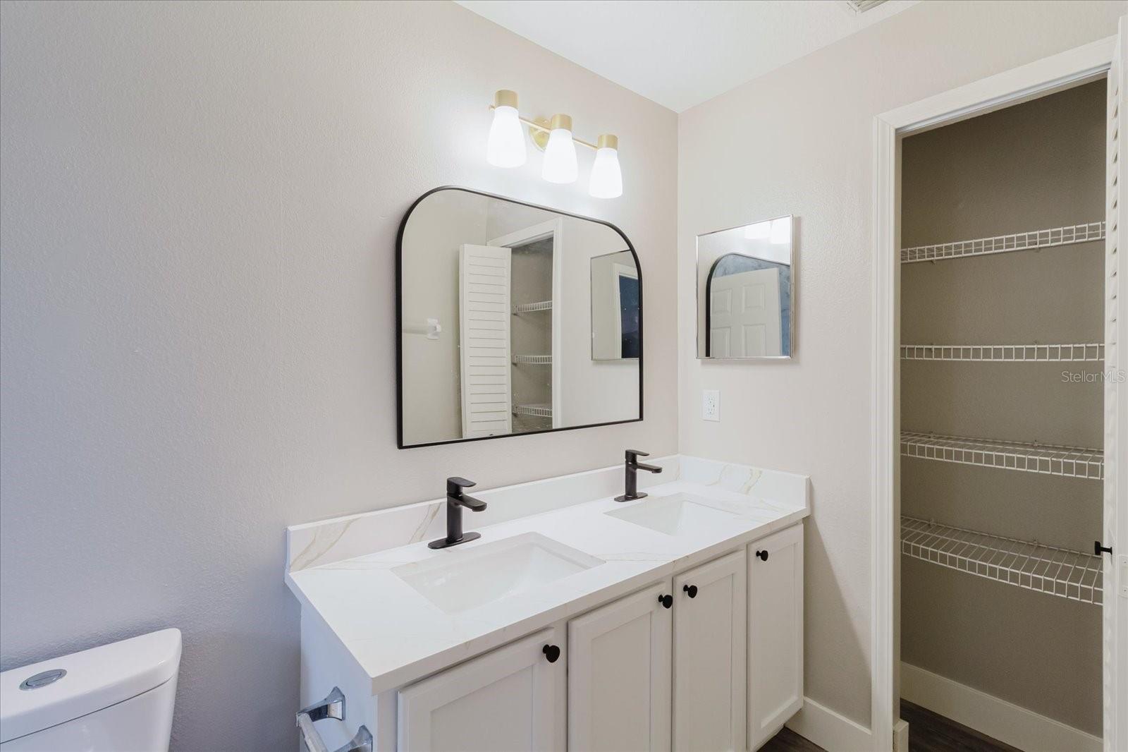 7861 CARRIAGE POINTE DR, GIBSONTON, FL, 33534