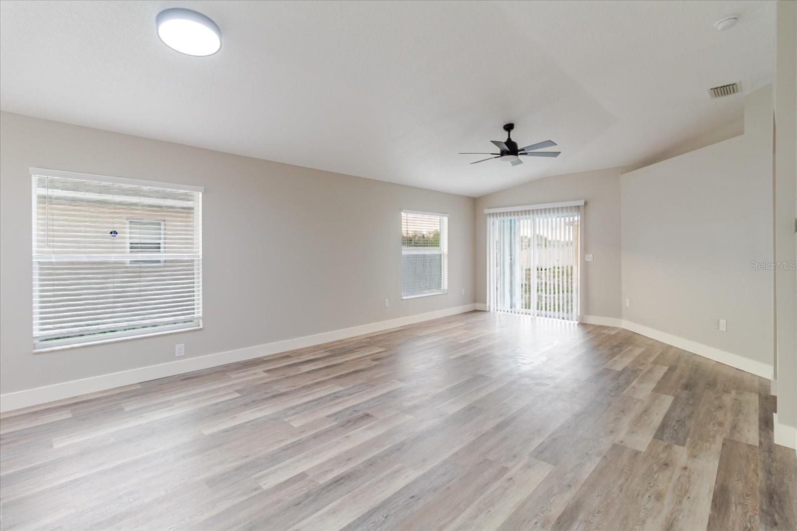 7861 CARRIAGE POINTE DR, GIBSONTON, FL, 33534