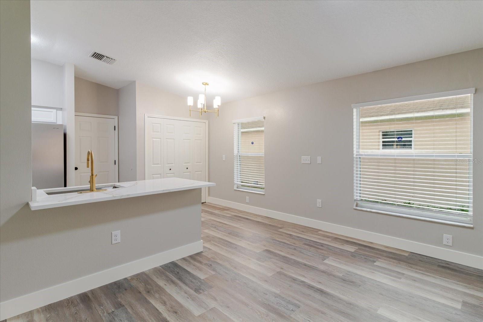 7861 CARRIAGE POINTE DR, GIBSONTON, FL, 33534