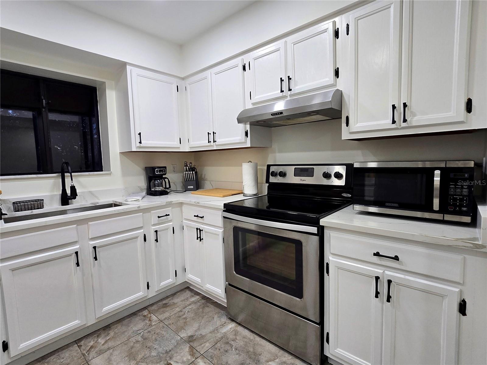 2009 HAMMOCK PINE BLVD #2009, CLEARWATER, FL, 33761