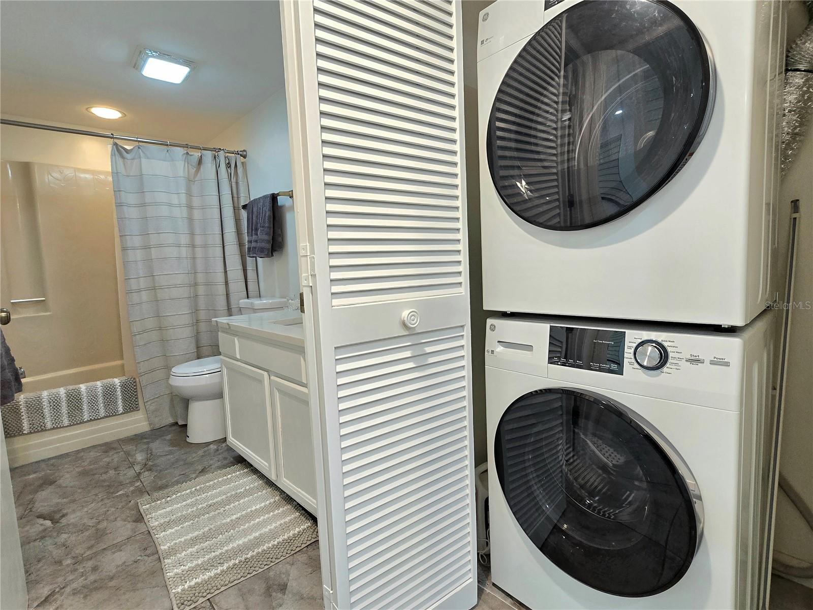 2009 HAMMOCK PINE BLVD #2009, CLEARWATER, FL, 33761