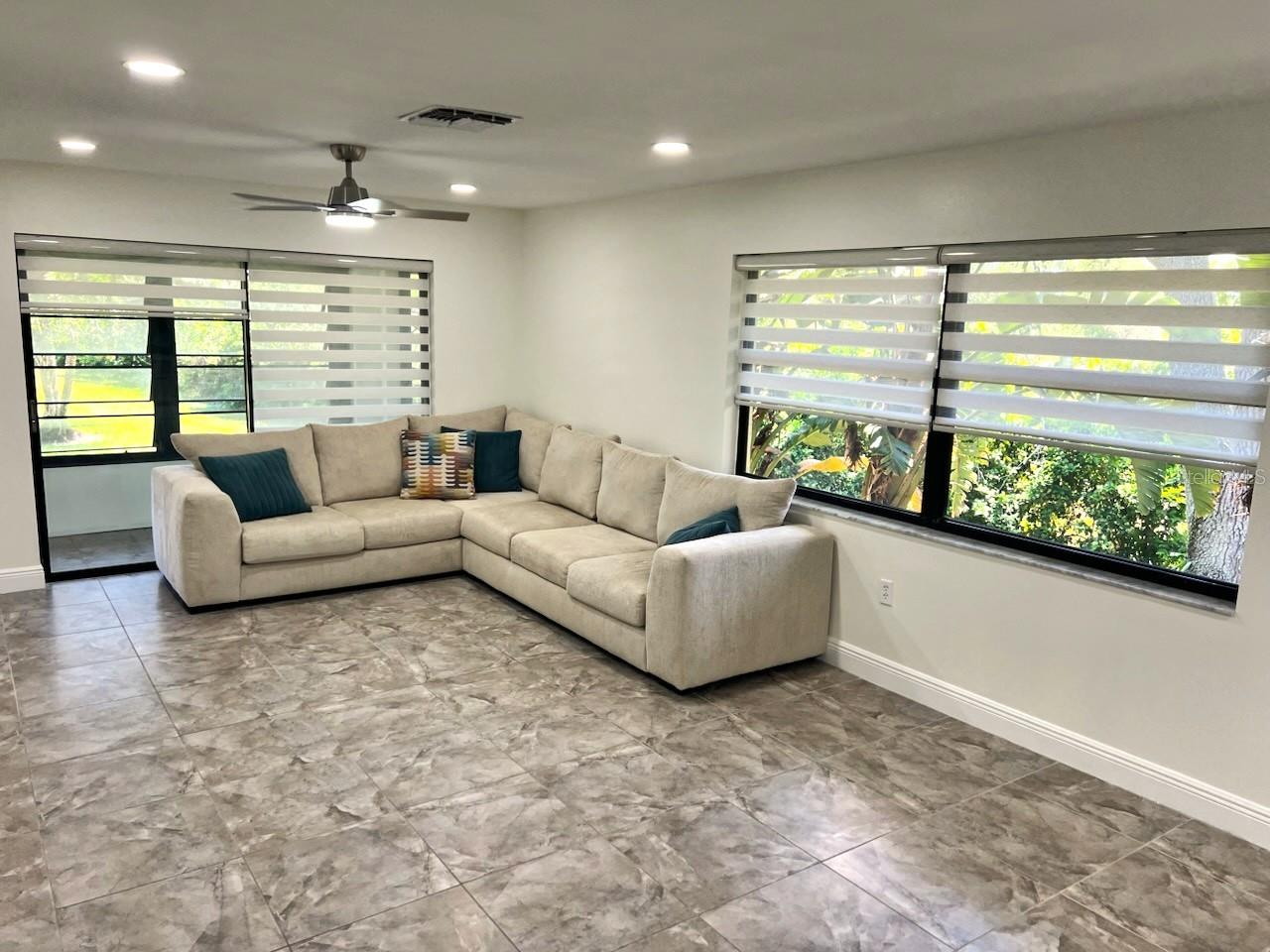 2009 HAMMOCK PINE BLVD #2009, CLEARWATER, FL, 33761