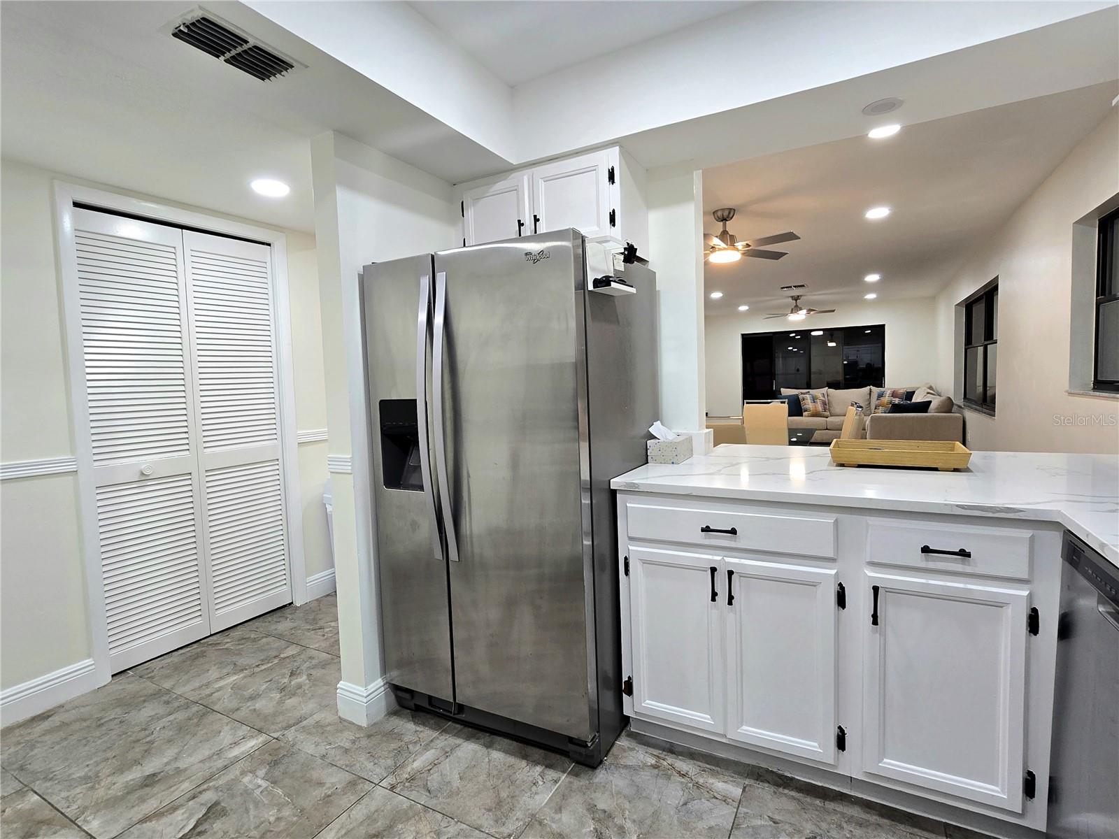 2009 HAMMOCK PINE BLVD #2009, CLEARWATER, FL, 33761