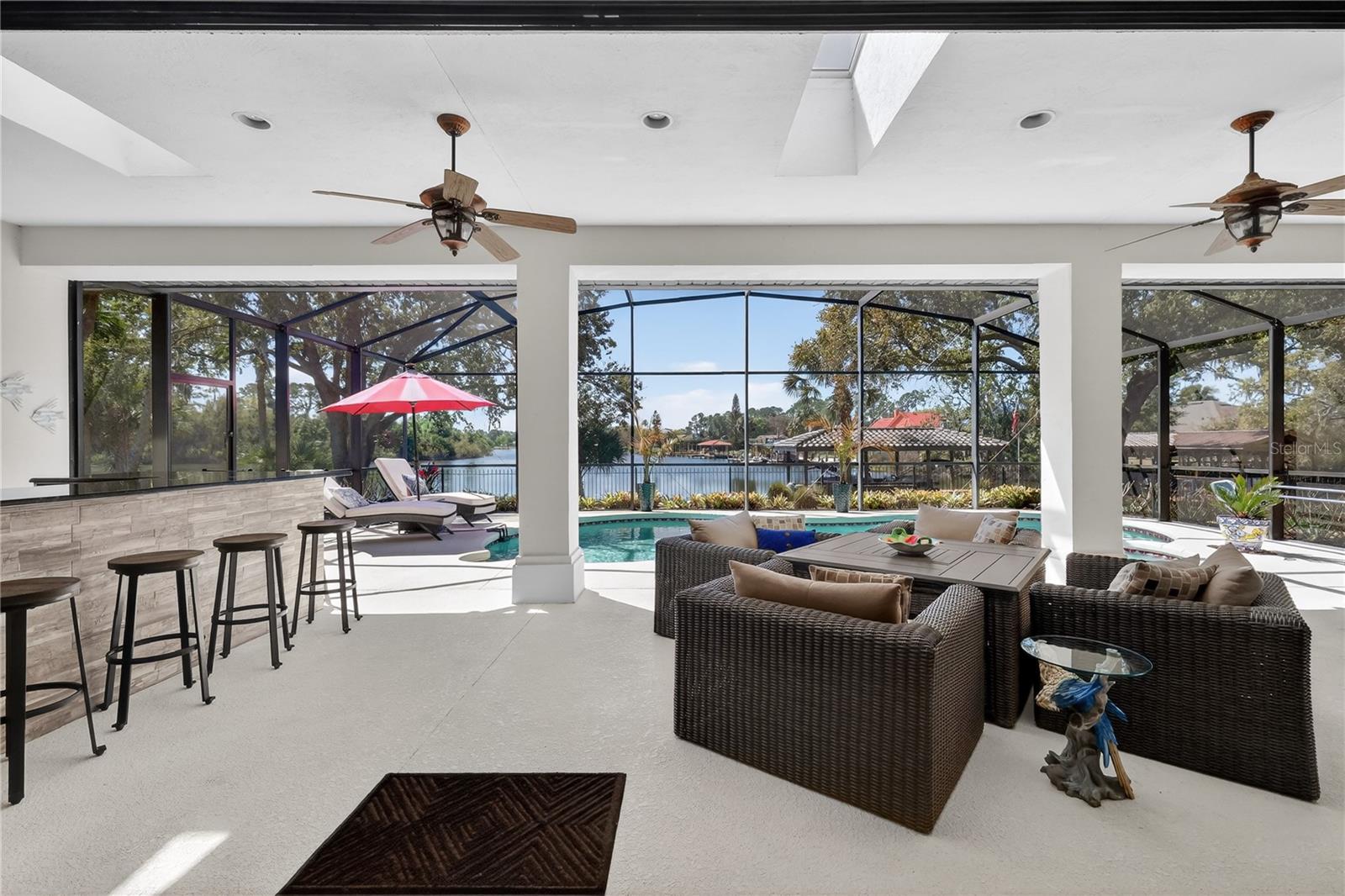 16238 E SHIRLEY SHORES RD, TAVARES, FL, 32778
