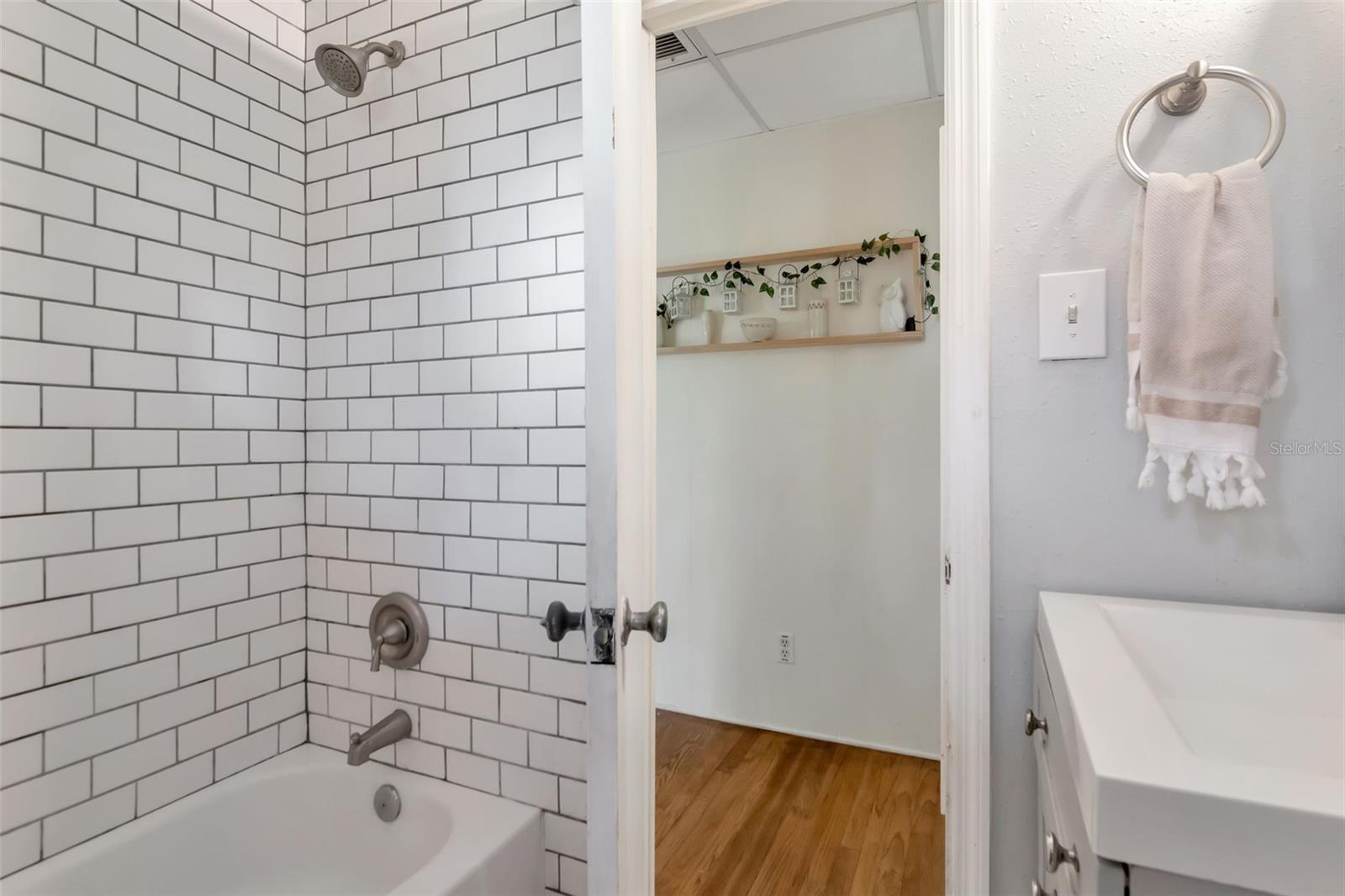 5834 MONTANA AVE, NEW PORT RICHEY, FL, 34652