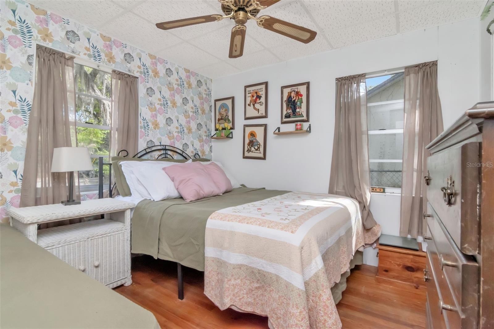 5834 MONTANA AVE, NEW PORT RICHEY, FL, 34652