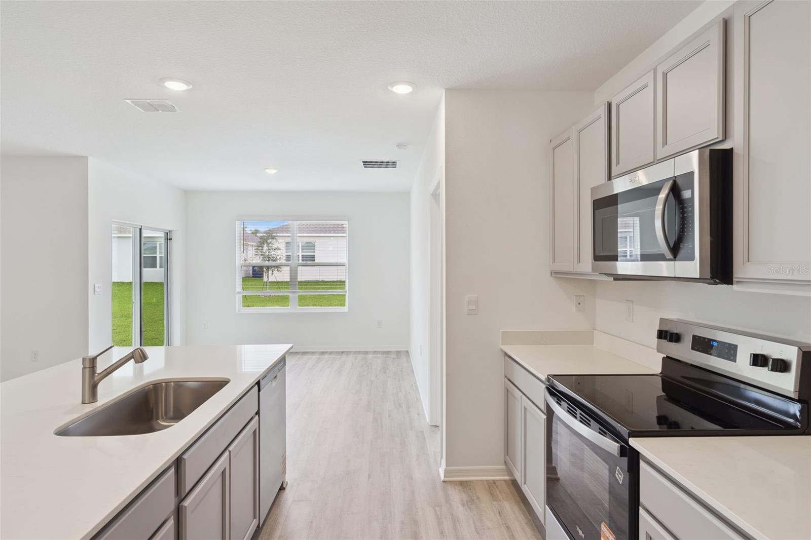 5301 GREENHEART AVE, MOUNT DORA, FL, 32757