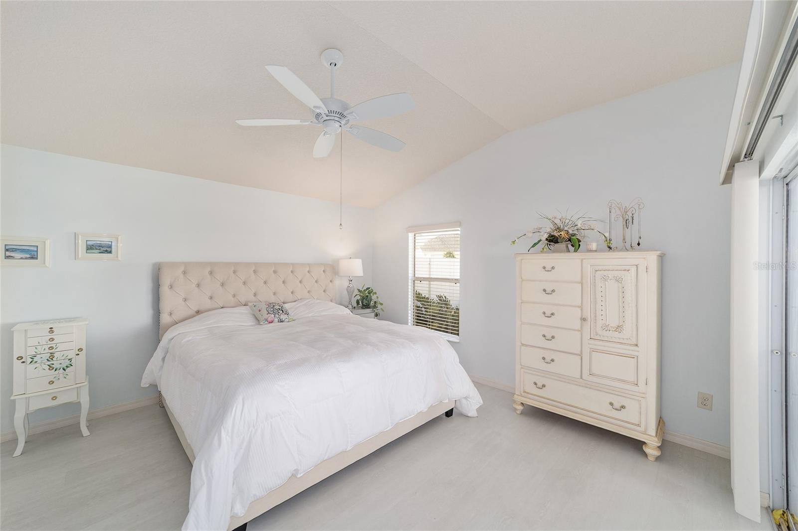 2303 NAUTILUS LN, THE VILLAGES, FL, 32162