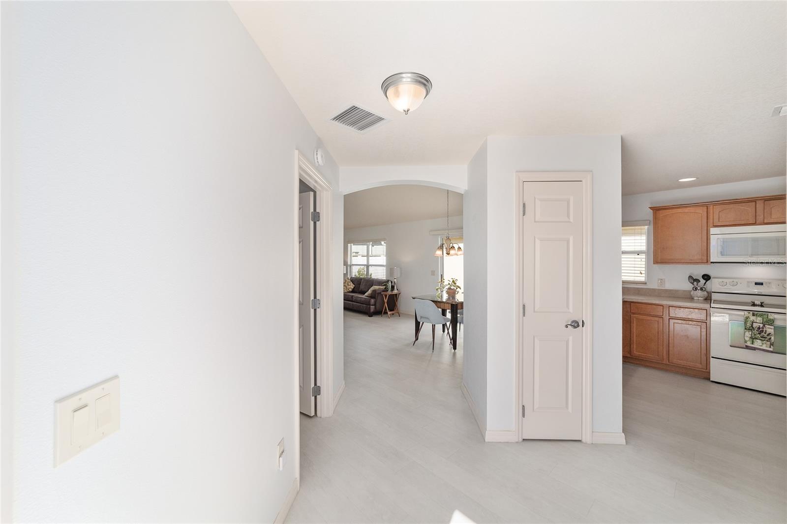 2303 NAUTILUS LN, THE VILLAGES, FL, 32162
