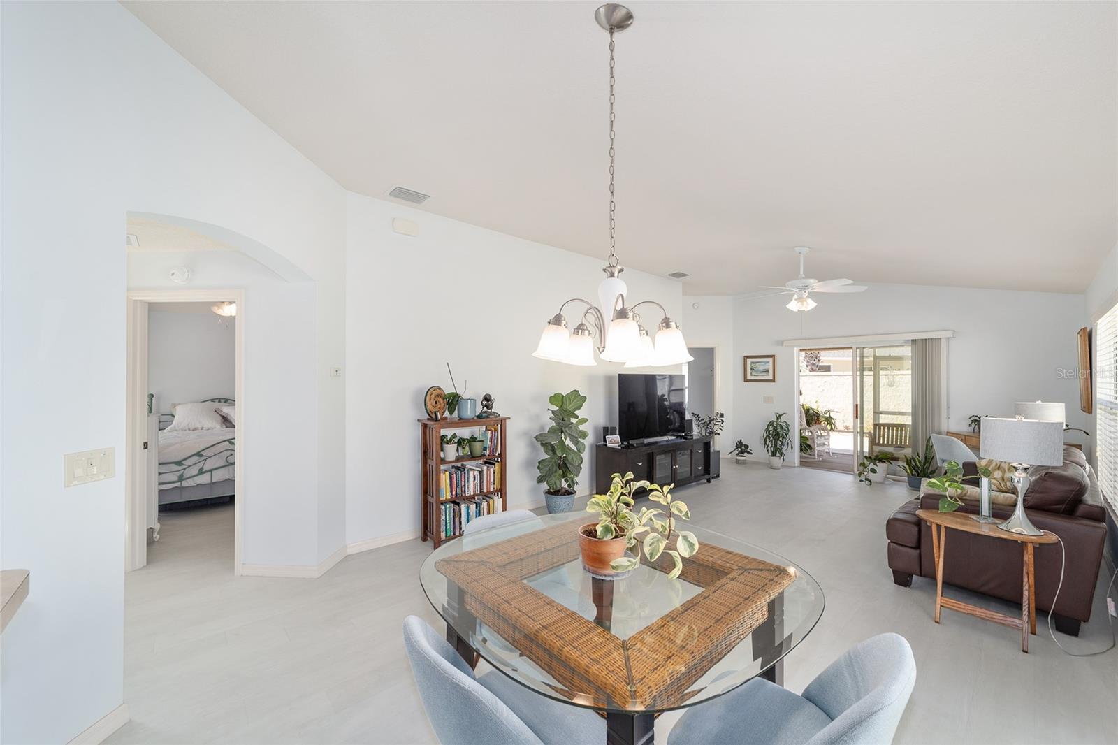 2303 NAUTILUS LN, THE VILLAGES, FL, 32162