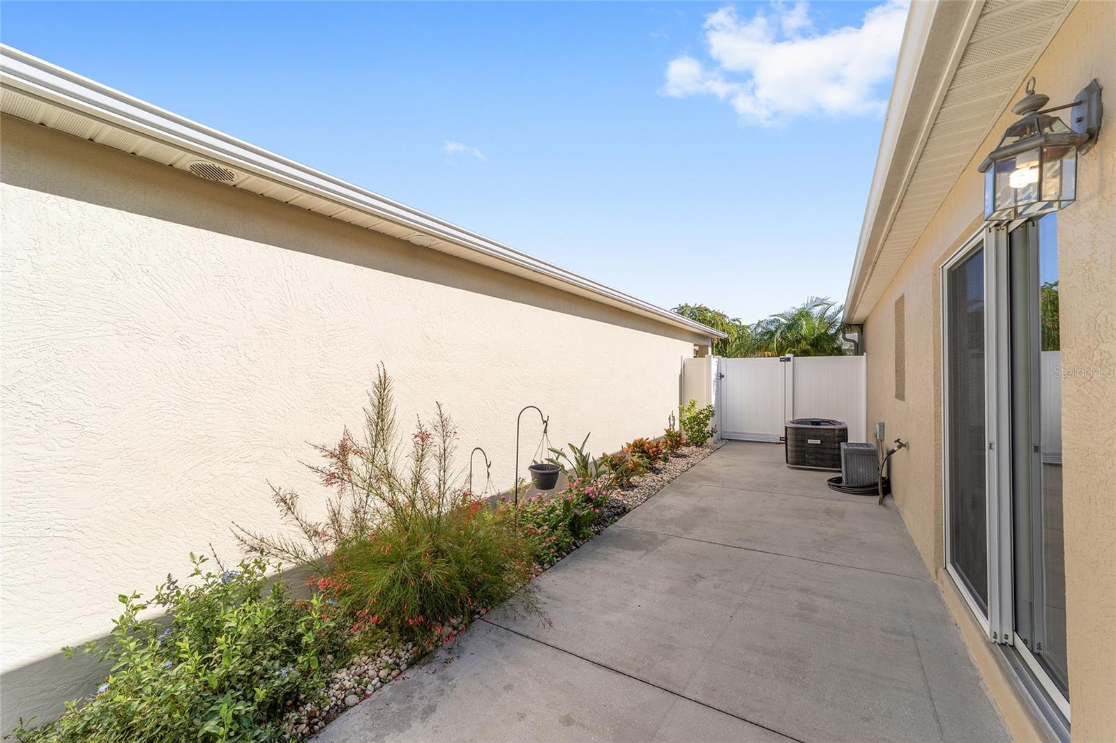 2303 NAUTILUS LN, THE VILLAGES, FL, 32162