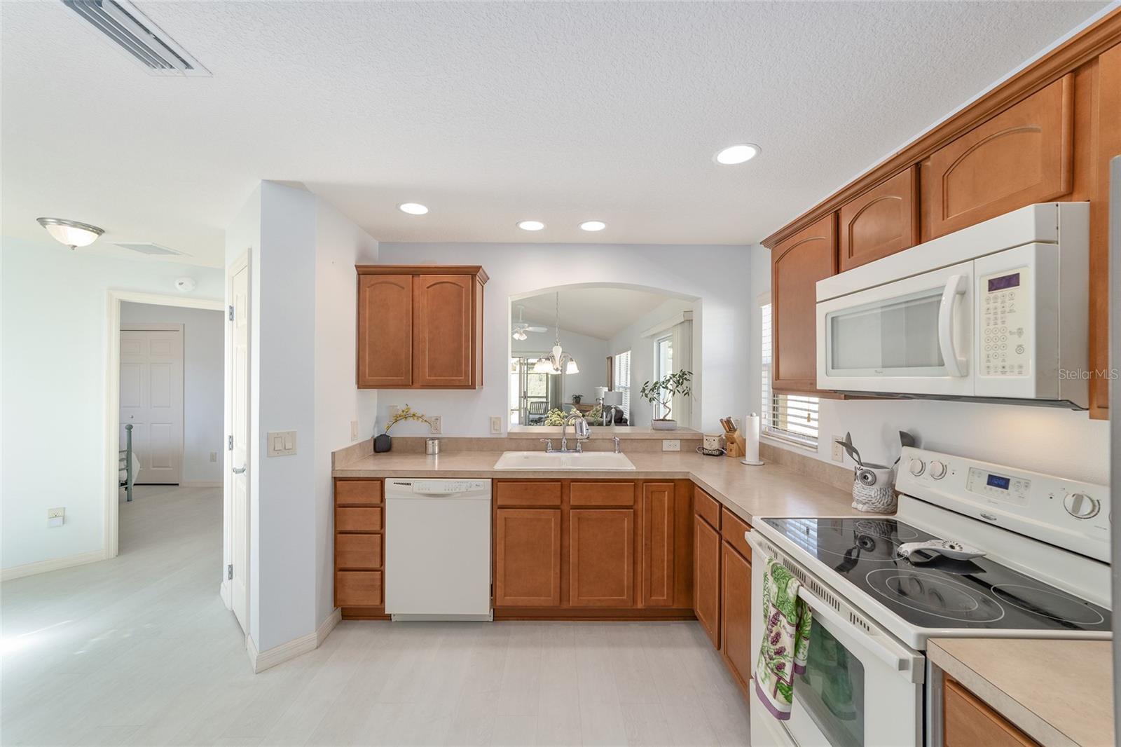 2303 NAUTILUS LN, THE VILLAGES, FL, 32162