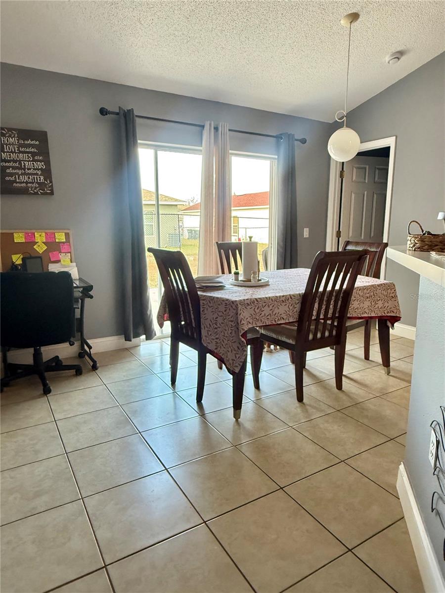 407 BLACKBIRD WAY, KISSIMMEE, FL, 34759