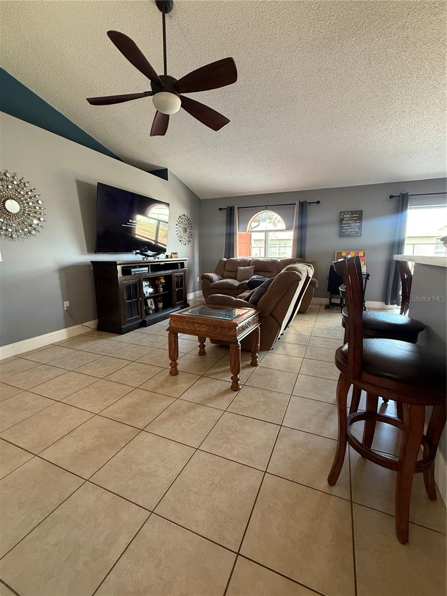407 BLACKBIRD WAY, KISSIMMEE, FL, 34759