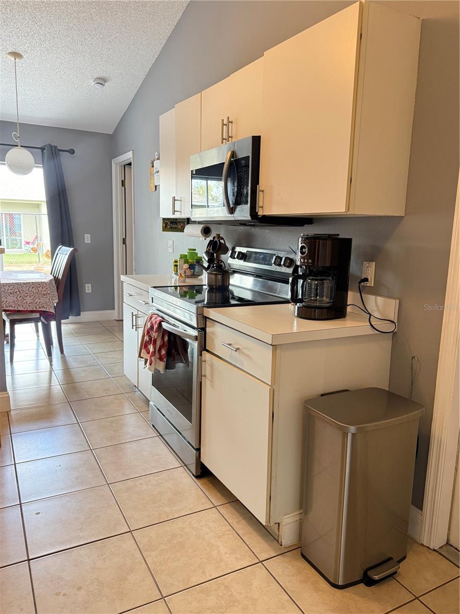 407 BLACKBIRD WAY, KISSIMMEE, FL, 34759