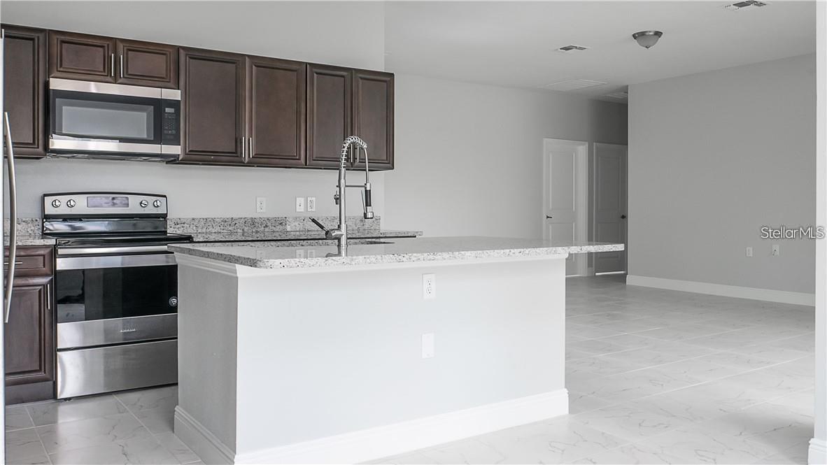 1 FLATFISH DR, KISSIMMEE, FL, 34759