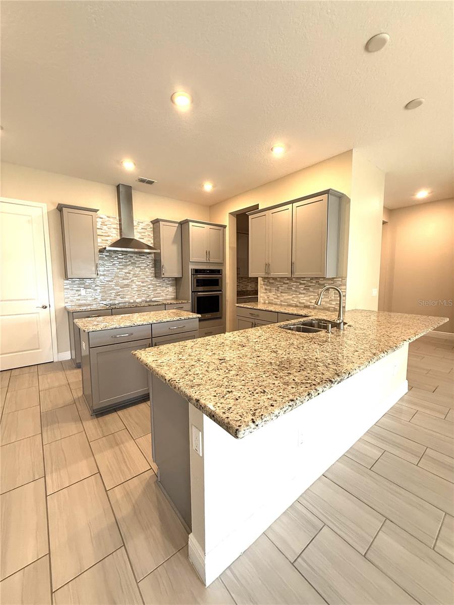 16545 BROADWATER AVE, WINTER GARDEN, FL, 34787