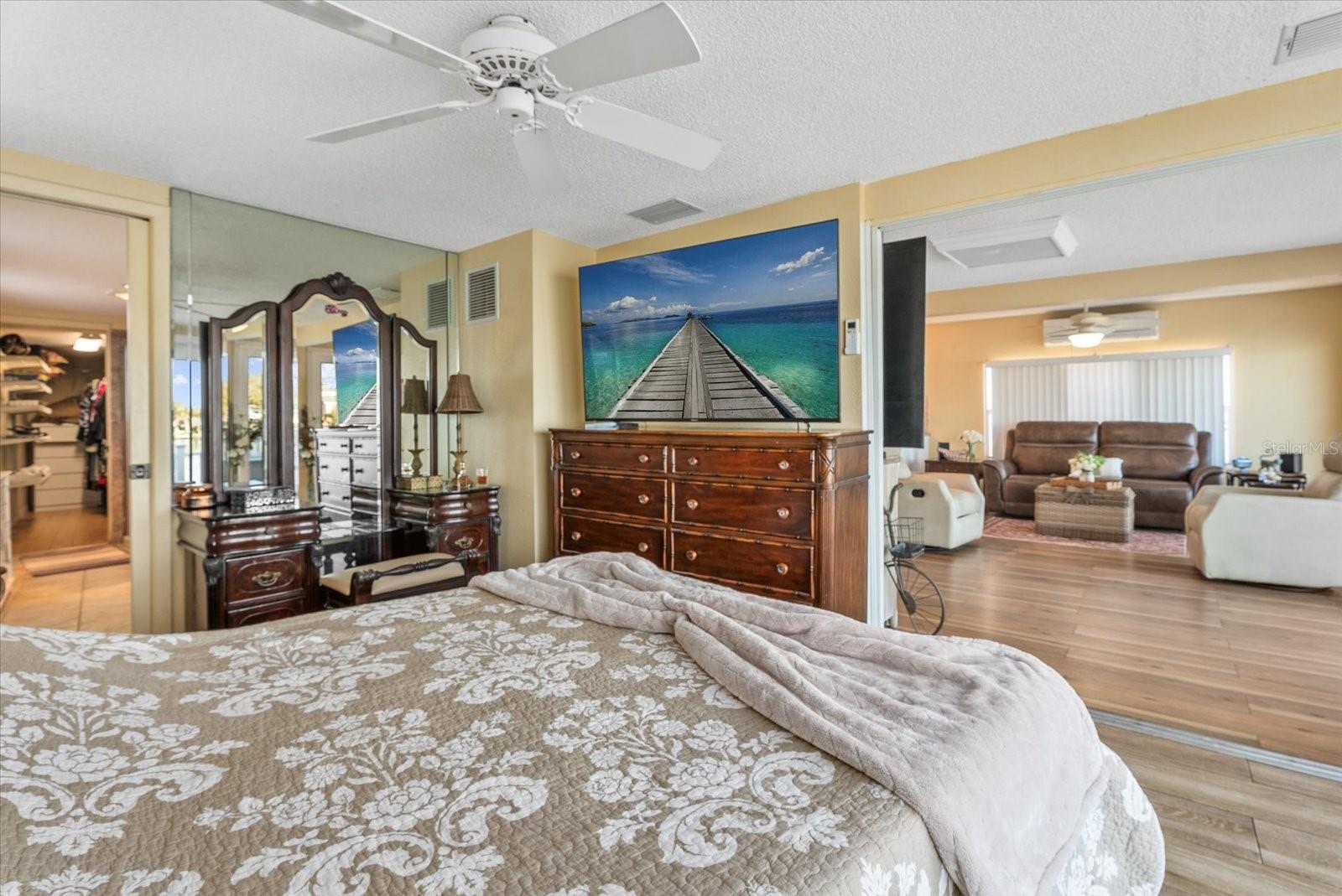 33 N STARBOARD DR, VENICE, FL, 34285