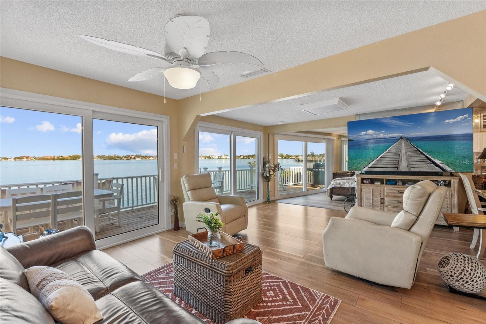 33 N STARBOARD DR, VENICE, FL, 34285