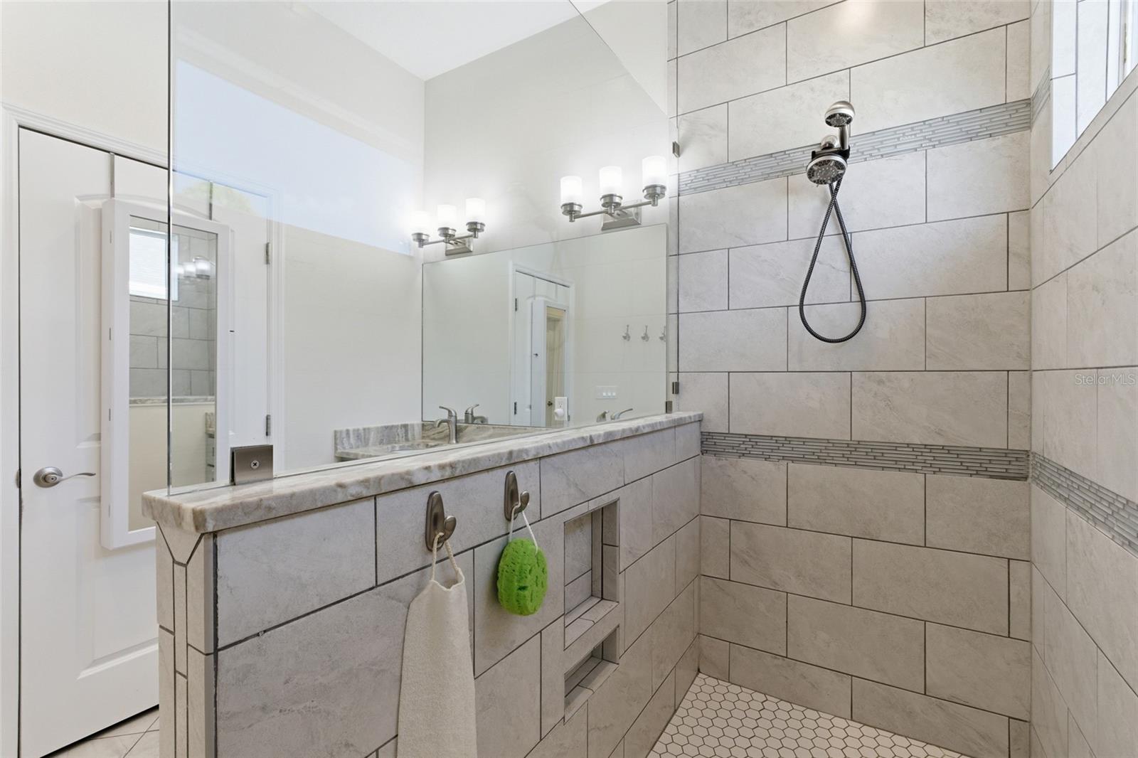 4437 MERIDIAN RD, VENICE, FL, 34293