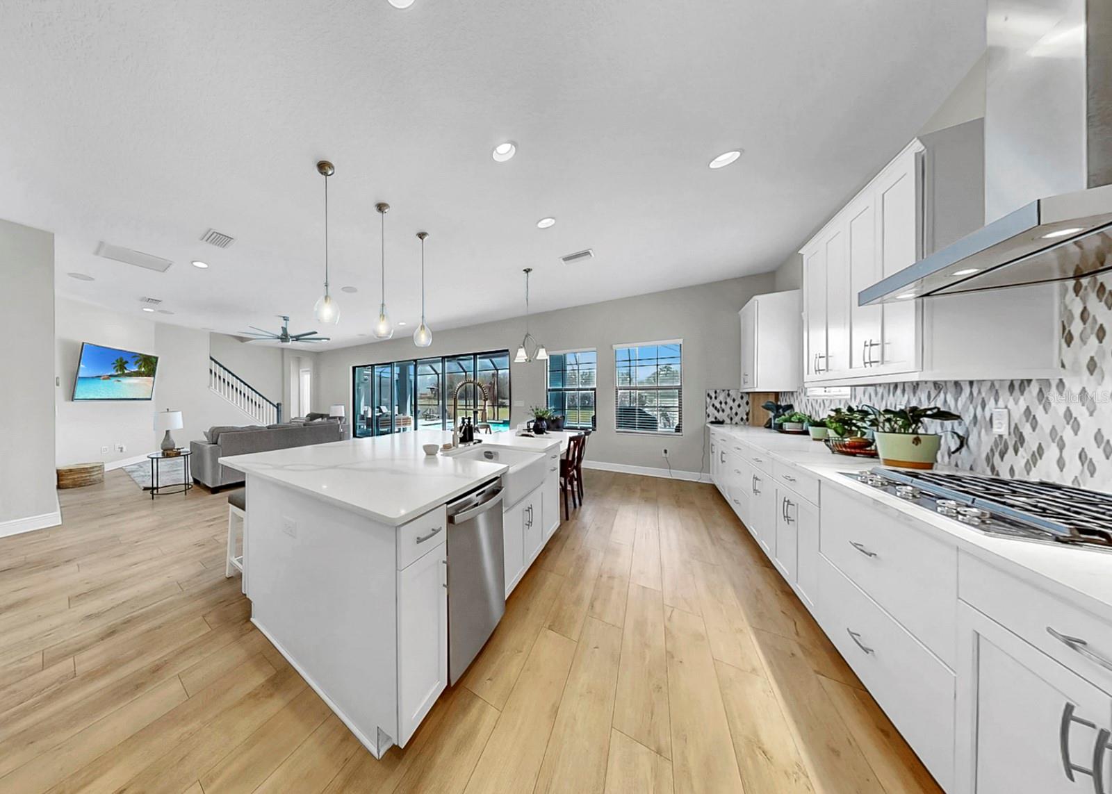 14261 SWISS BRIDGE DR, RIVERVIEW, FL, 33579