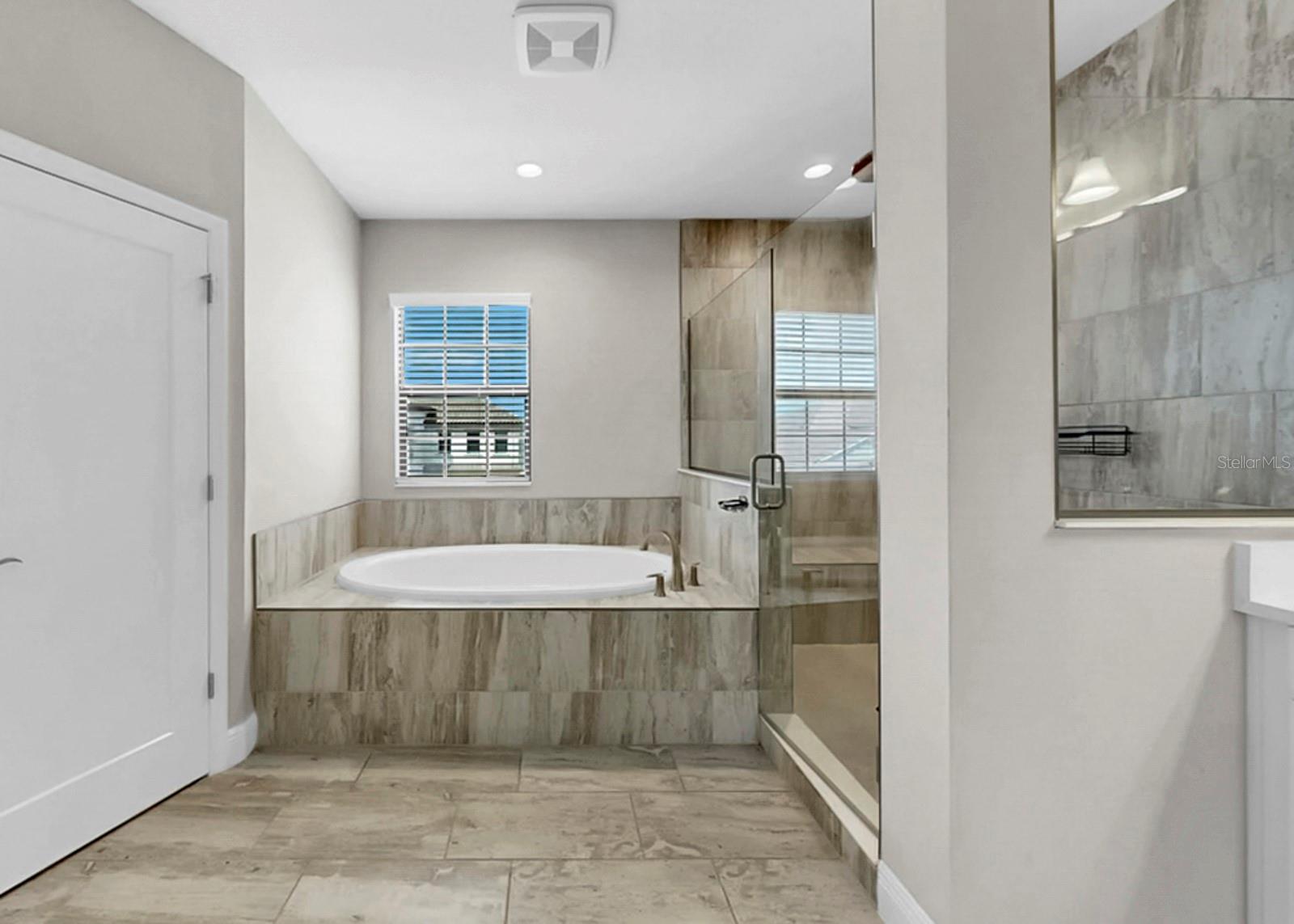 14261 SWISS BRIDGE DR, RIVERVIEW, FL, 33579