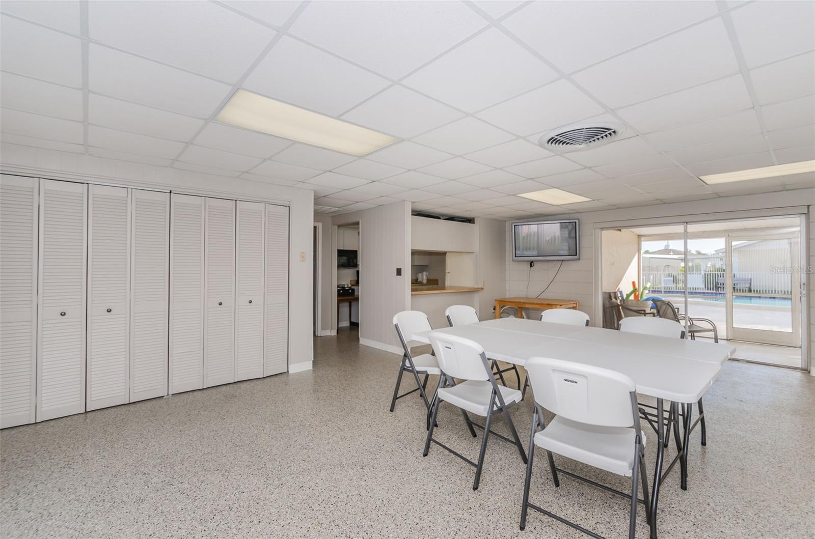 852 OXFORD CT, DUNEDIN, FL, 34698