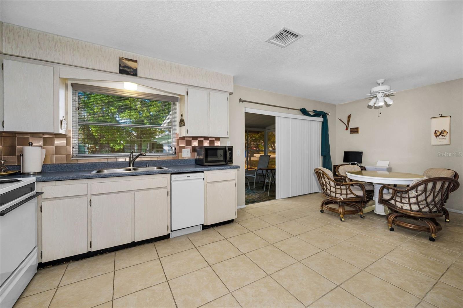 852 OXFORD CT, DUNEDIN, FL, 34698